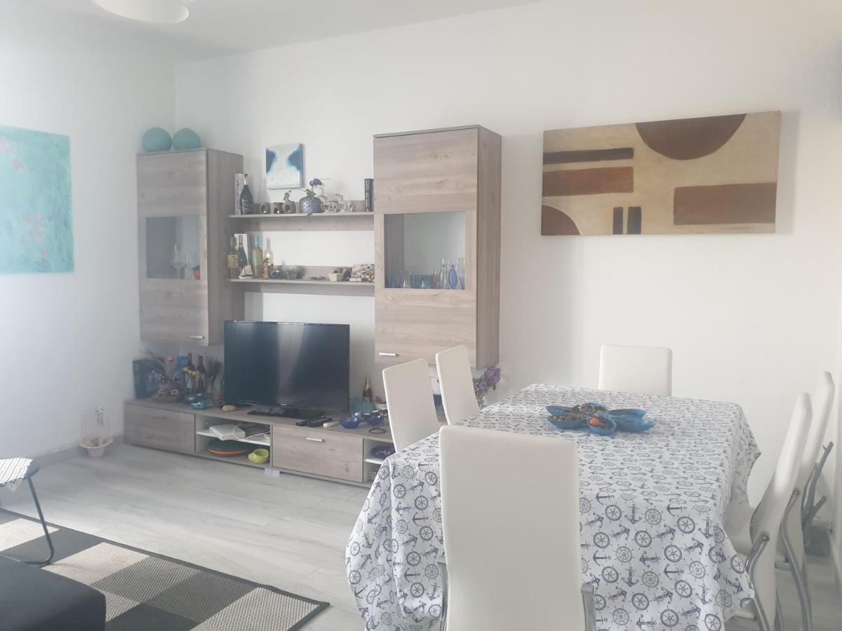 Appartamento In Centro Vista Mare SantʼAntìoco Exterior foto
